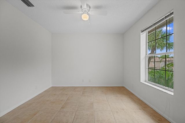 86 Citrus Park Lane, Boynton Beach, FL 33436