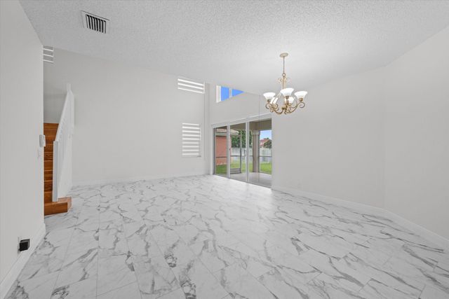 86 Citrus Park Lane, Boynton Beach, FL 33436