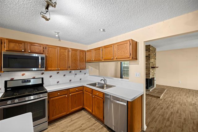 10138 Prospect Hill Drive, Houston, TX 77064