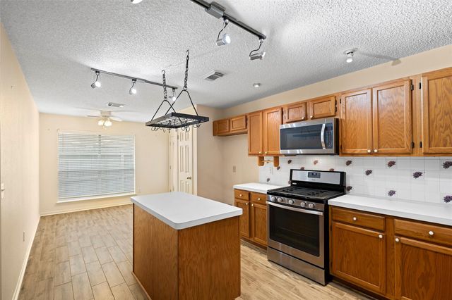 10138 Prospect Hill Drive, Houston, TX 77064