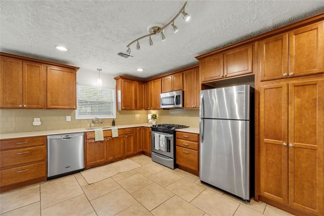 11411 Atwell Drive, Houston, TX 77035