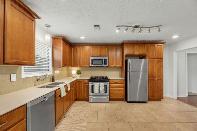 11411 Atwell Drive, Houston, TX 77035