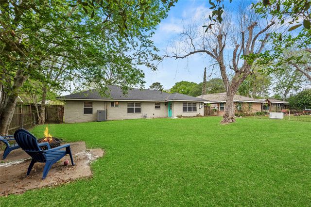 11411 Atwell Drive, Houston, TX 77035