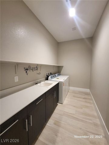 8988 Indigo Rose Street, Las Vegas, NV 89166