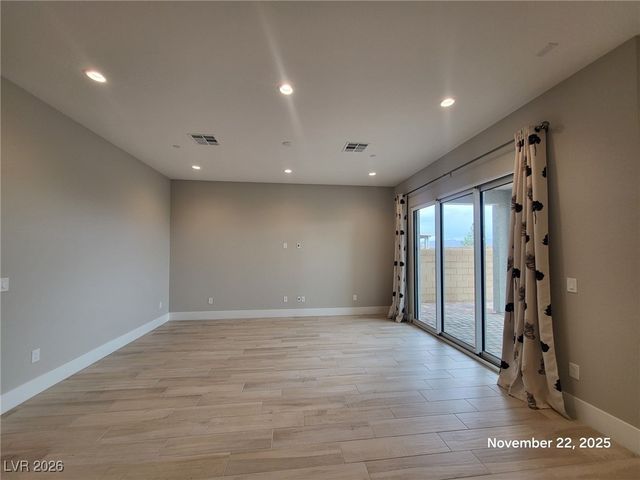 8988 Indigo Rose Street, Las Vegas, NV 89166