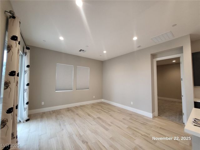 8988 Indigo Rose Street, Las Vegas, NV 89166