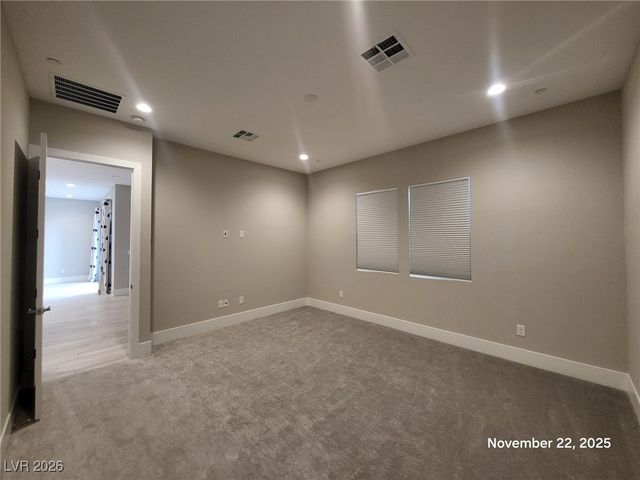 8988 Indigo Rose Street, Las Vegas, NV 89166