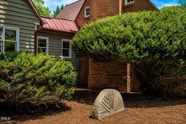 180 Hobbs Road, Pittsboro, NC 27312