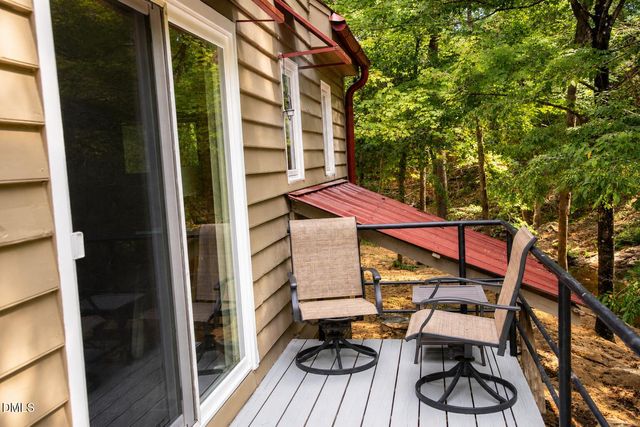 180 Hobbs Road, Pittsboro, NC 27312