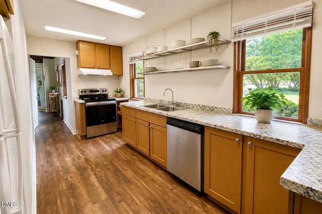 180 Hobbs Road, Pittsboro, NC 27312