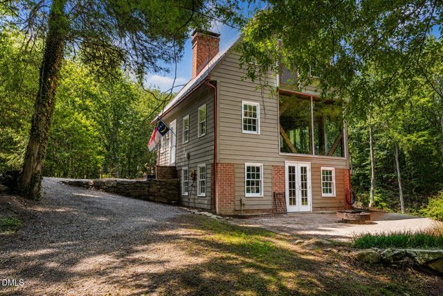 180 Hobbs Road, Pittsboro, NC 27312