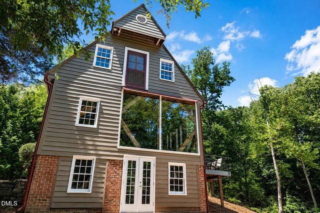 180 Hobbs Road, Pittsboro, NC 27312
