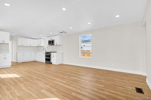 5144 E 97th Place, Denver, CO 80229