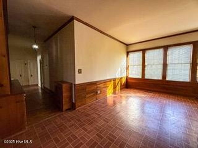 407 S King Street, Windsor, NC 27983