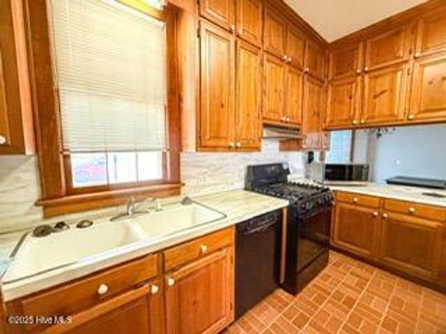 407 S King Street, Windsor, NC 27983