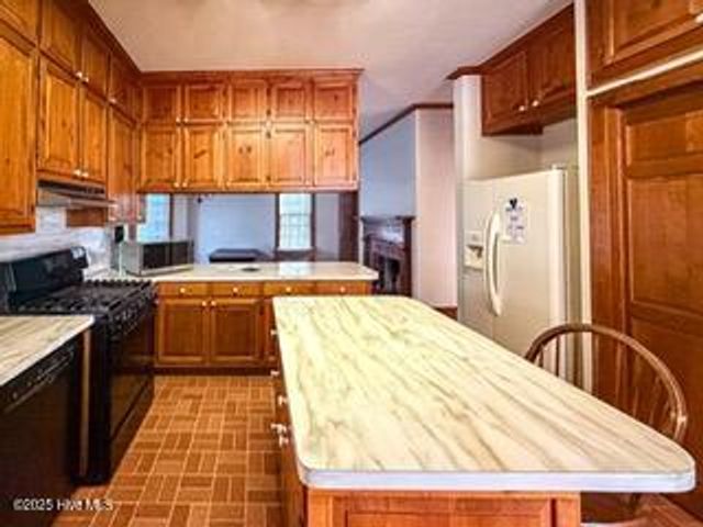 407 S King Street, Windsor, NC 27983