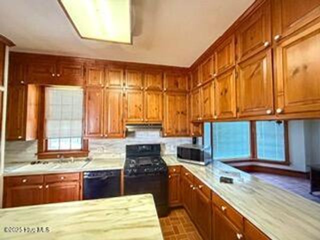 407 S King Street, Windsor, NC 27983