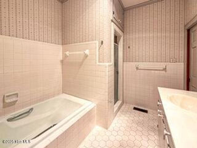 407 S King Street, Windsor, NC 27983