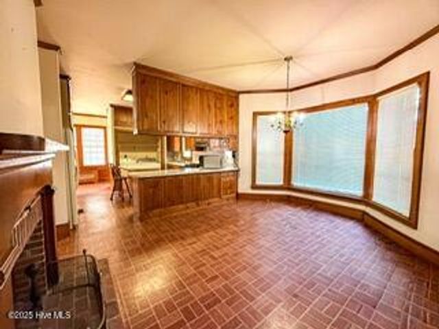 407 S King Street, Windsor, NC 27983