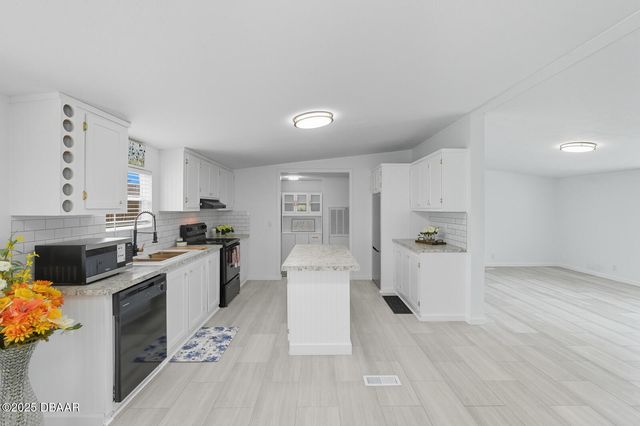 1137 Yaupon Street, Daytona Beach, FL 32117