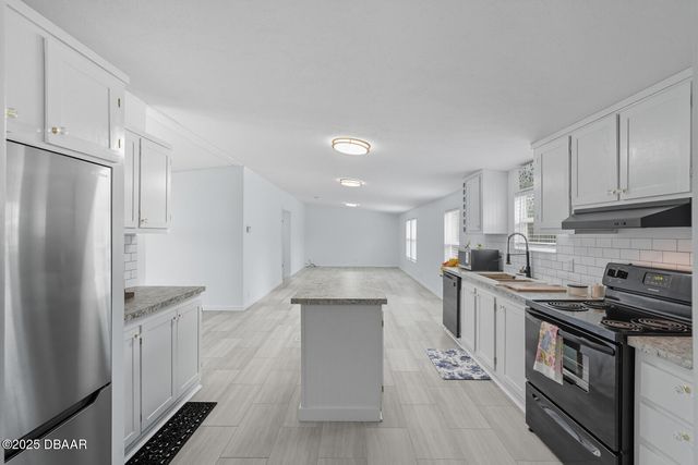 1137 Yaupon Street, Daytona Beach, FL 32117