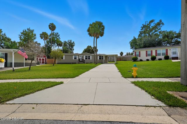 1137 Yaupon Street, Daytona Beach, FL 32117