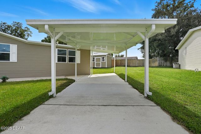 1137 Yaupon Street, Daytona Beach, FL 32117