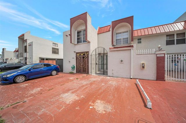1083 W 38th St 23-8, Hialeah, FL 33012