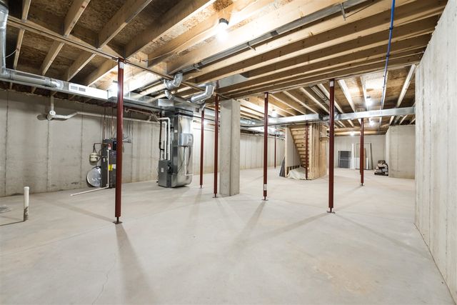 1070 Ashlyn Court, Fowlerville, MI 48836