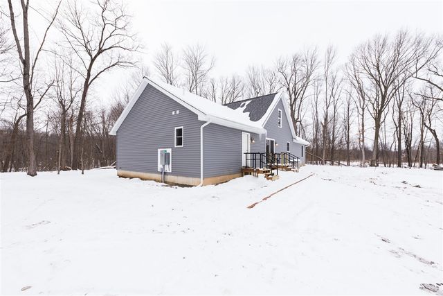 1070 Ashlyn Court, Fowlerville, MI 48836