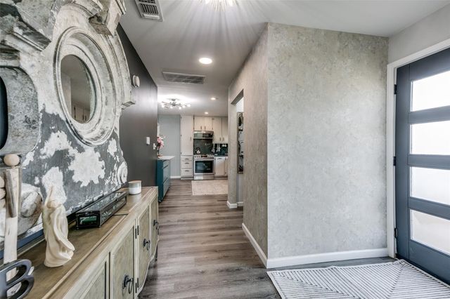 407 E Broad Street, Forney, TX 75126