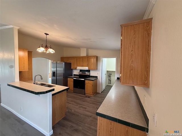 621 STENEN DR, Canyon Lake, TX 78133