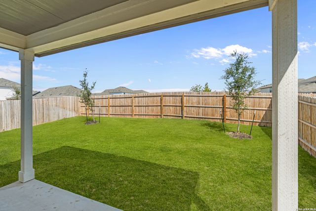 437 Raven Row, Marion, TX 78124