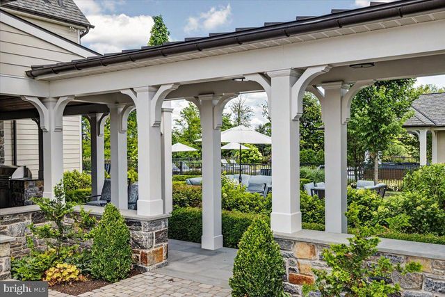 6 TINES FIELD PATH, Newtown, PA 18940