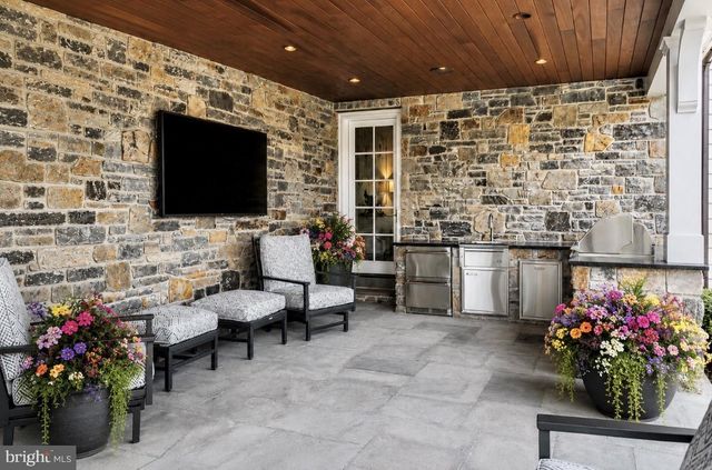 6 TINES FIELD PATH, Newtown, PA 18940