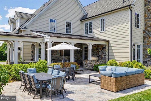 6 TINES FIELD PATH, Newtown, PA 18940