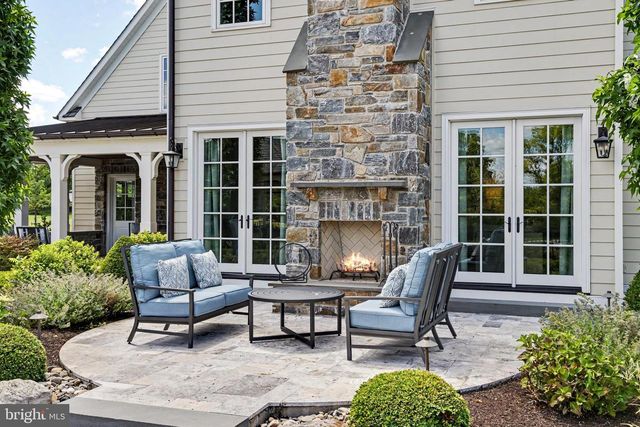 6 TINES FIELD PATH, Newtown, PA 18940