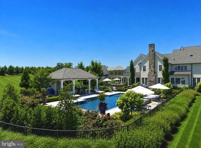 6 TINES FIELD PATH, Newtown, PA 18940