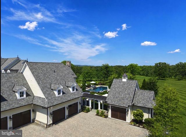 6 TINES FIELD PATH, Newtown, PA 18940