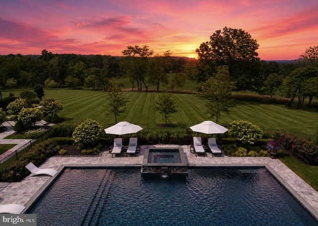 6 TINES FIELD PATH, Newtown, PA 18940