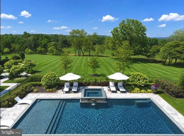 6 TINES FIELD PATH, Newtown, PA 18940