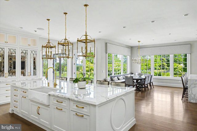 6 TINES FIELD PATH, Newtown, PA 18940