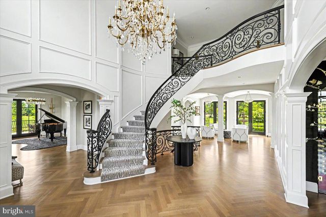 6 TINES FIELD PATH, Newtown, PA 18940