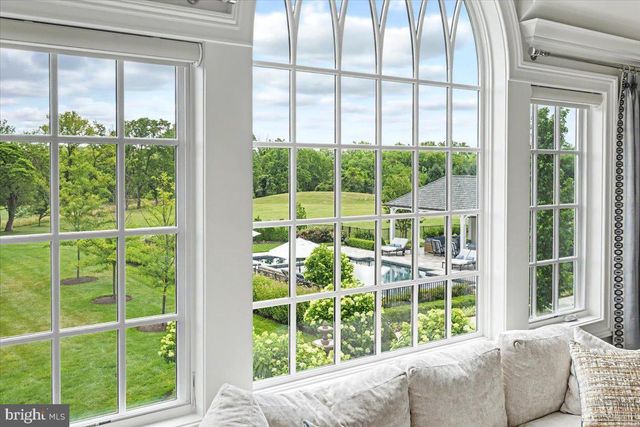 6 TINES FIELD PATH, Newtown, PA 18940