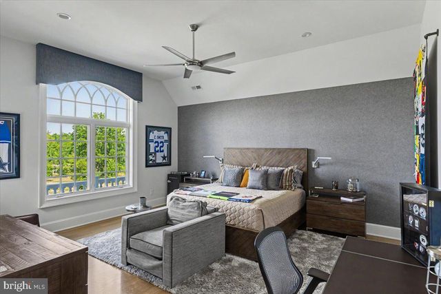 6 TINES FIELD PATH, Newtown, PA 18940