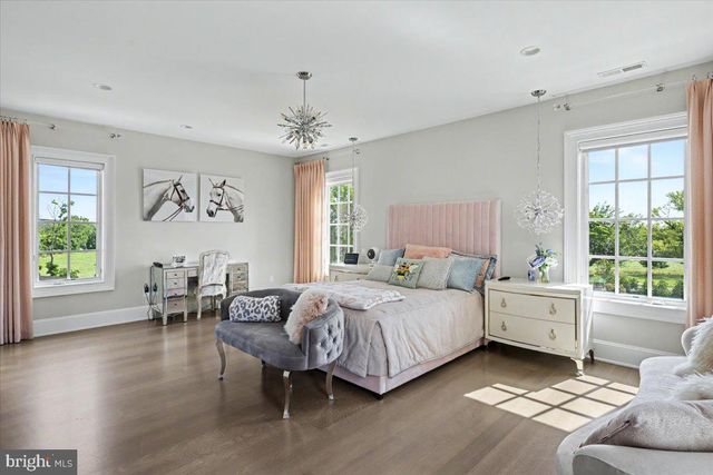 6 TINES FIELD PATH, Newtown, PA 18940