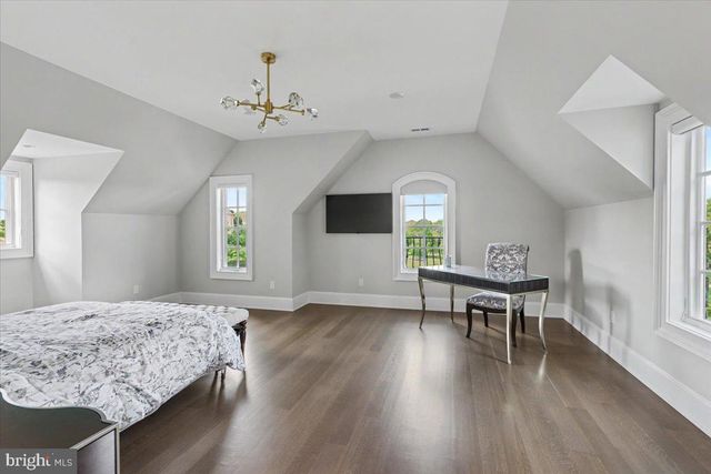 6 TINES FIELD PATH, Newtown, PA 18940