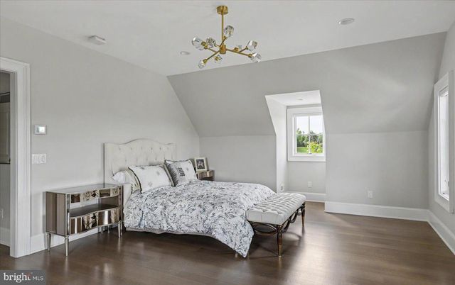 6 TINES FIELD PATH, Newtown, PA 18940
