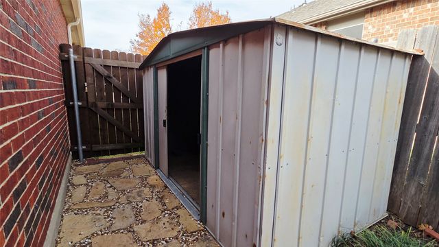 1204 Riverside Road, Roanoke, TX 76262