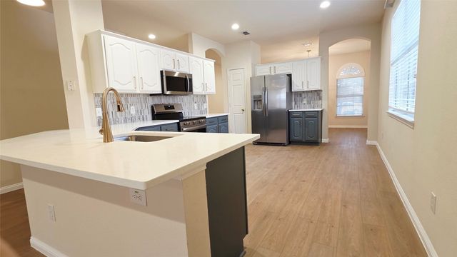 1204 Riverside Road, Roanoke, TX 76262